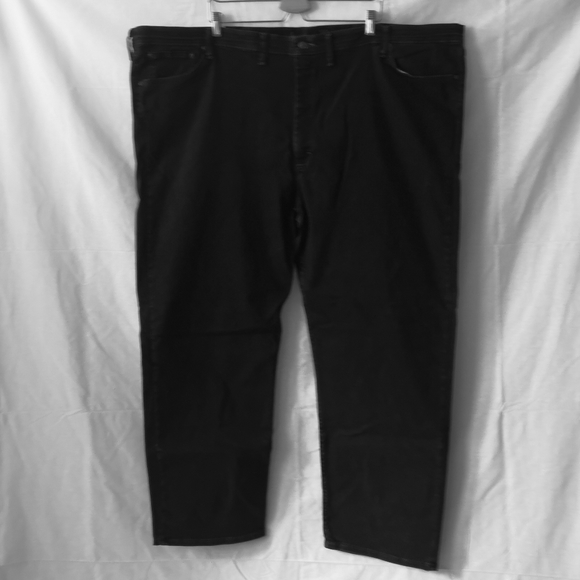 Men's Wrangler Jeans NWT Black 56x30 - Picture 1 of 2